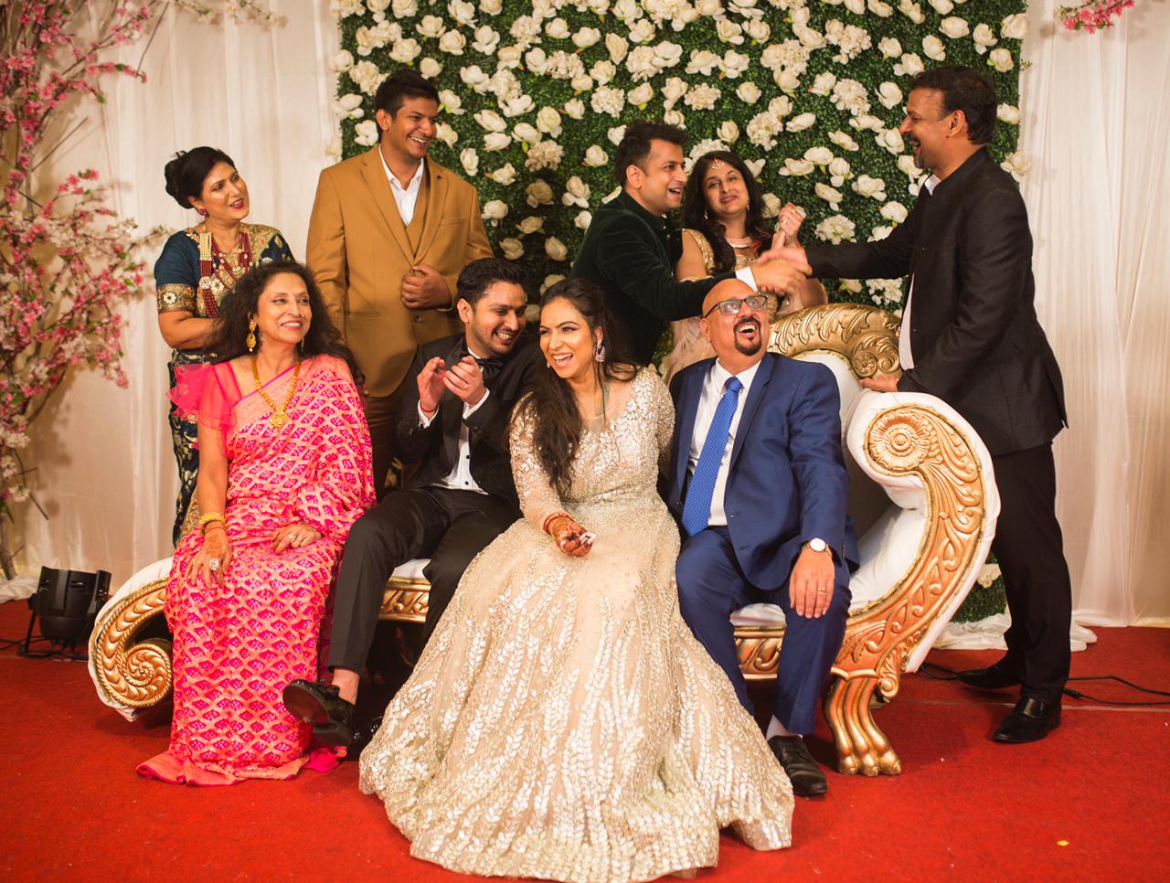 displaying couple images